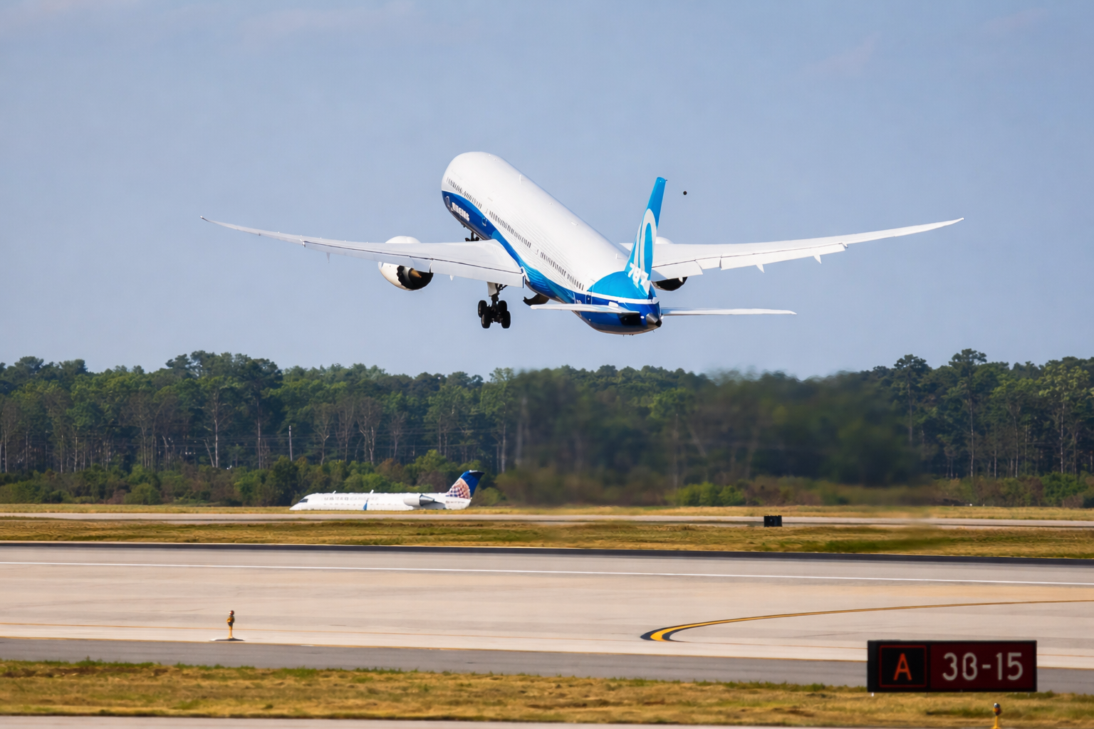 ئر انڈیا کا بوئنگ طیارہ اچانک سروس سے ہٹا لیا گیا