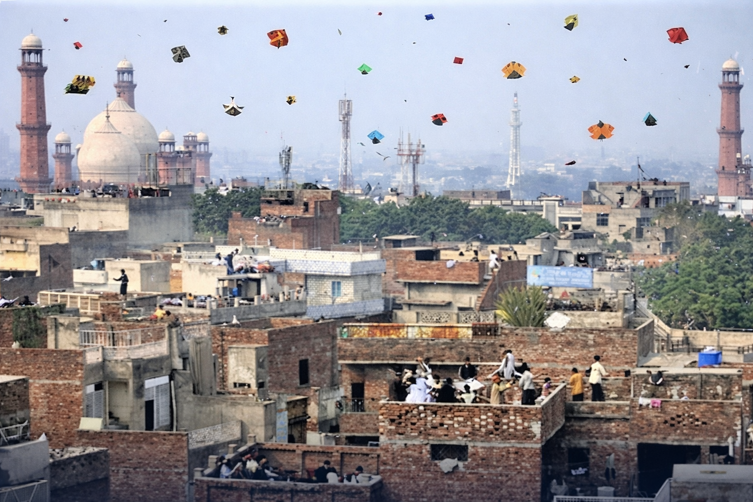 لاہور میں بسنت پر موسم کیسا رہے گا؟ محکمہ موسمیات نے بتا دیا